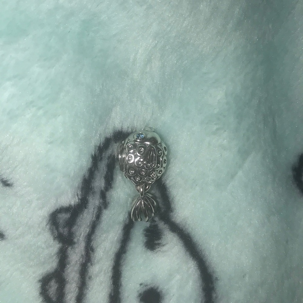 Pandora splish splash fish charm (retired)